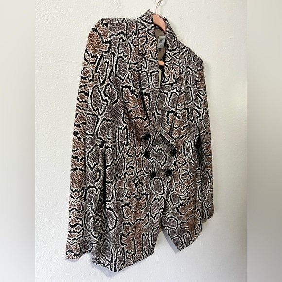 Cabi Python Snake Double Breasted Blazer - Size 12 - Picture 6 of 13